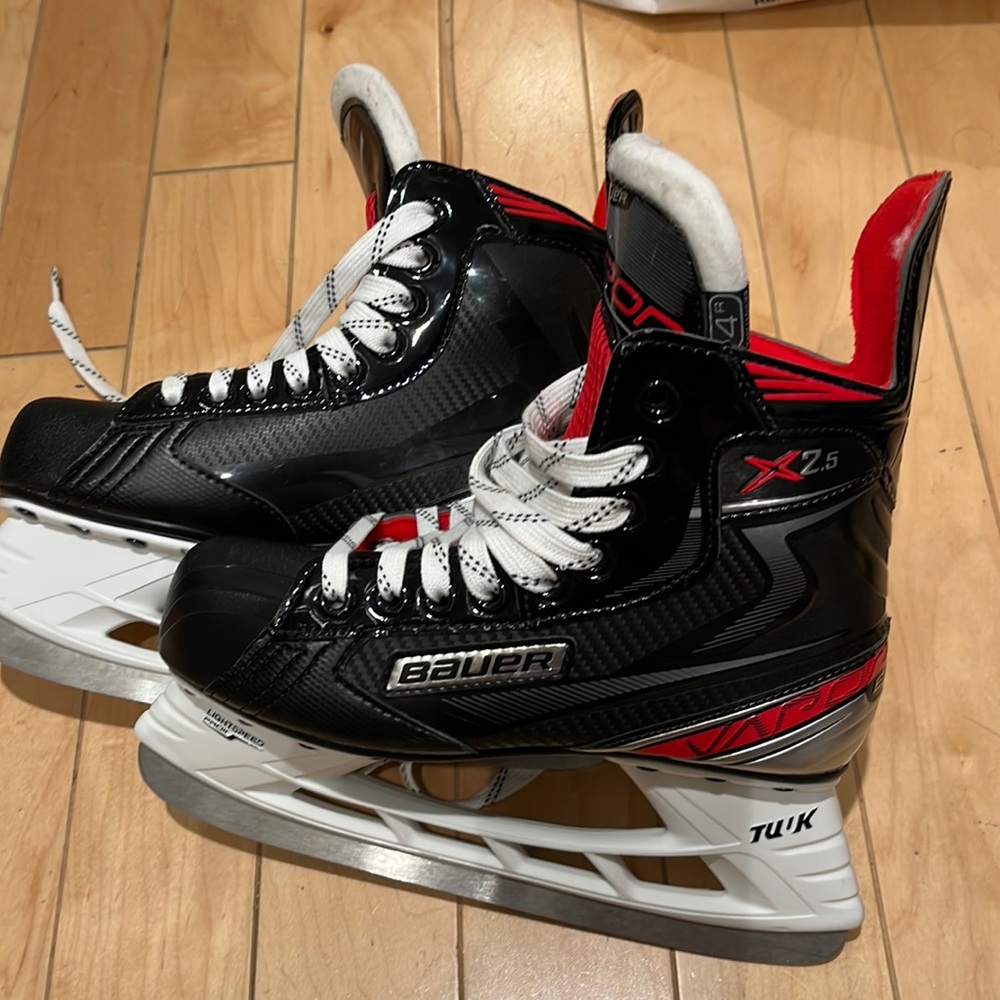 BAUER Vapor ice skates size US 5